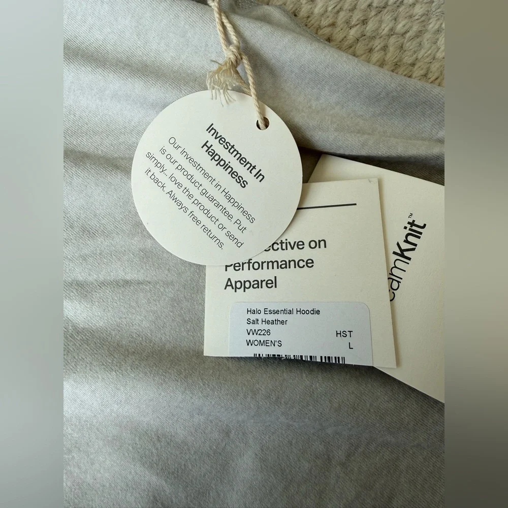 NWT Vuori Halo Essential Hoodie in Salt Heather sz L - Picture 9 of 10